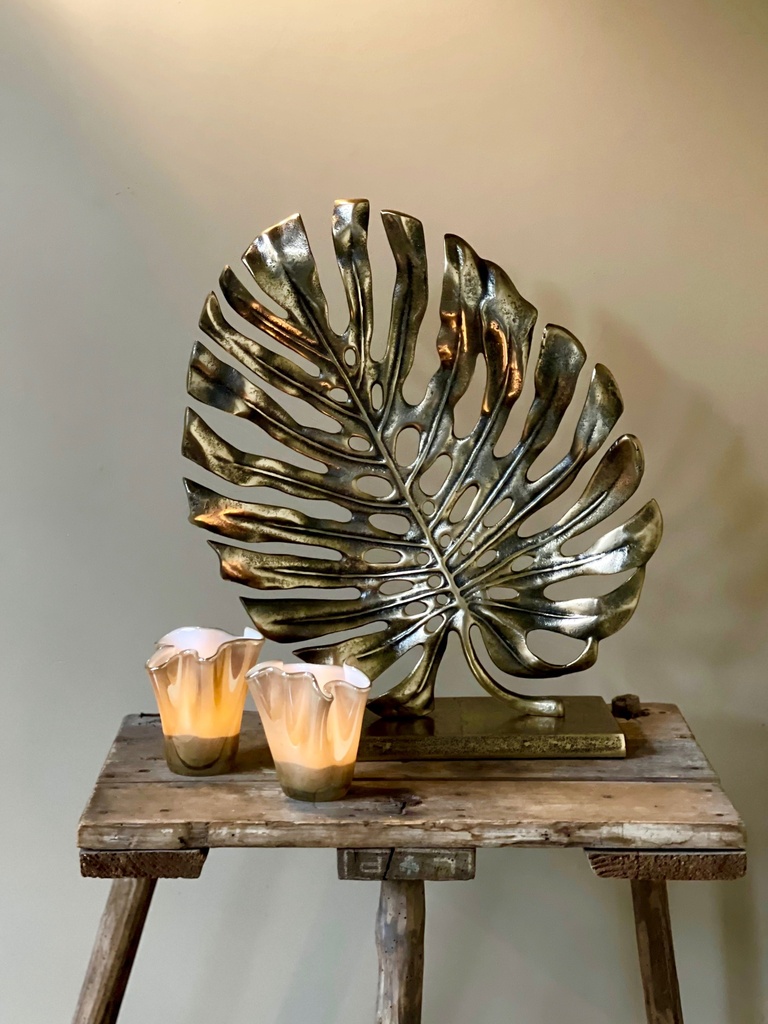 Leaf sculpture small - metal - antique gold - 38x28cm - p/1/8