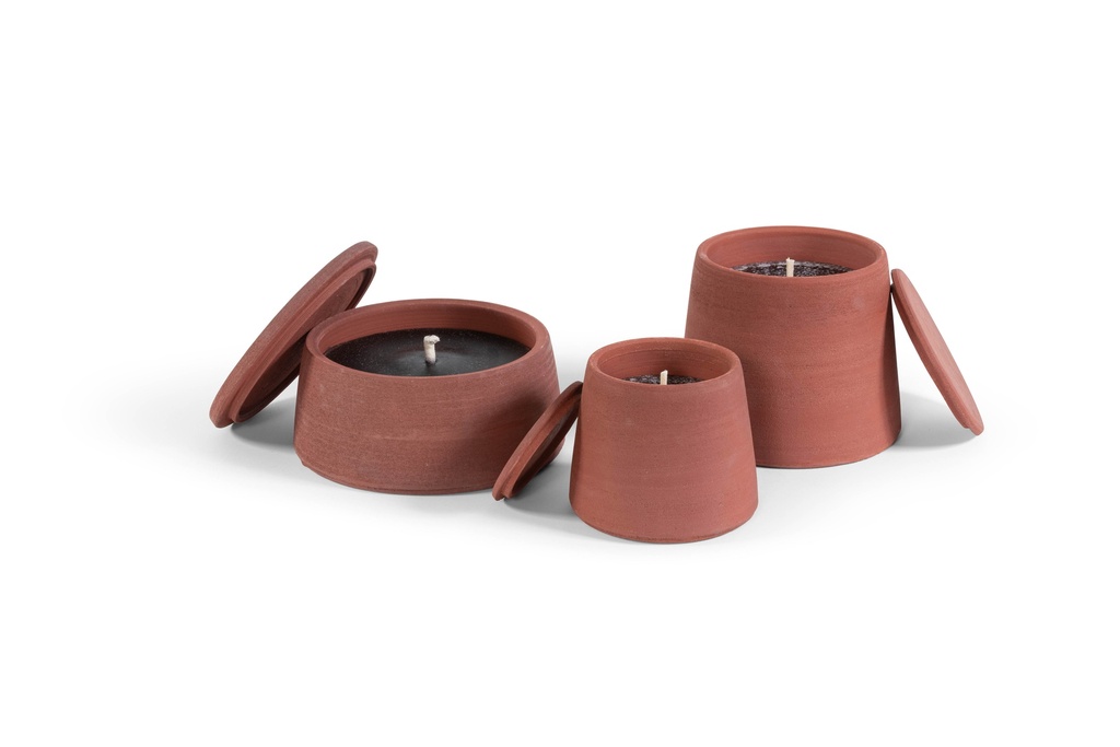 Red terracotta scented (Lavender / Rosemary / Pine) outdoor candle - Conical with cover in Black Giftbox - Ø 20x19cm - 1 ext. cot. - p /2