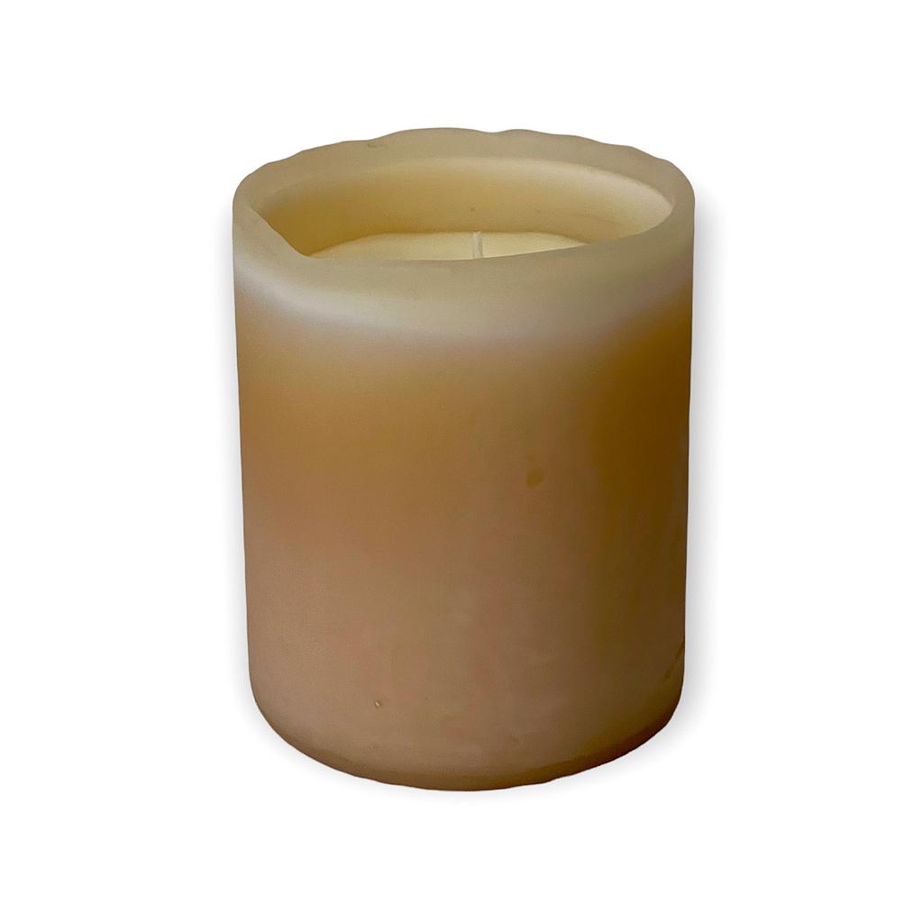 Candle in salmon matt glass tlight holder - Ø 9x10,5cm - 1 - int.cot. - p/6