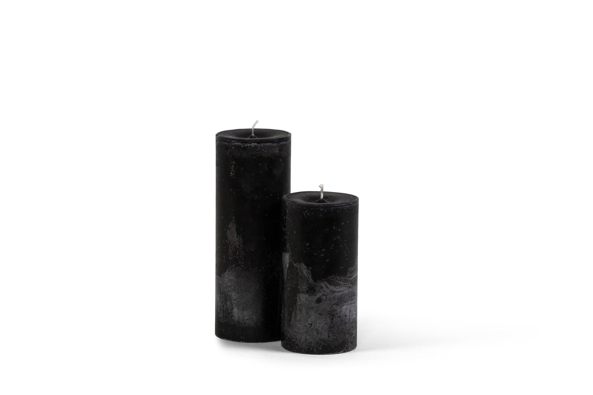 32 - black